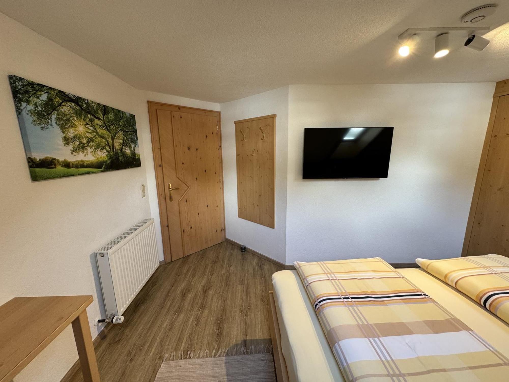 Haus St. Bernard Apartment Pettneu am Arlberg Luaran gambar