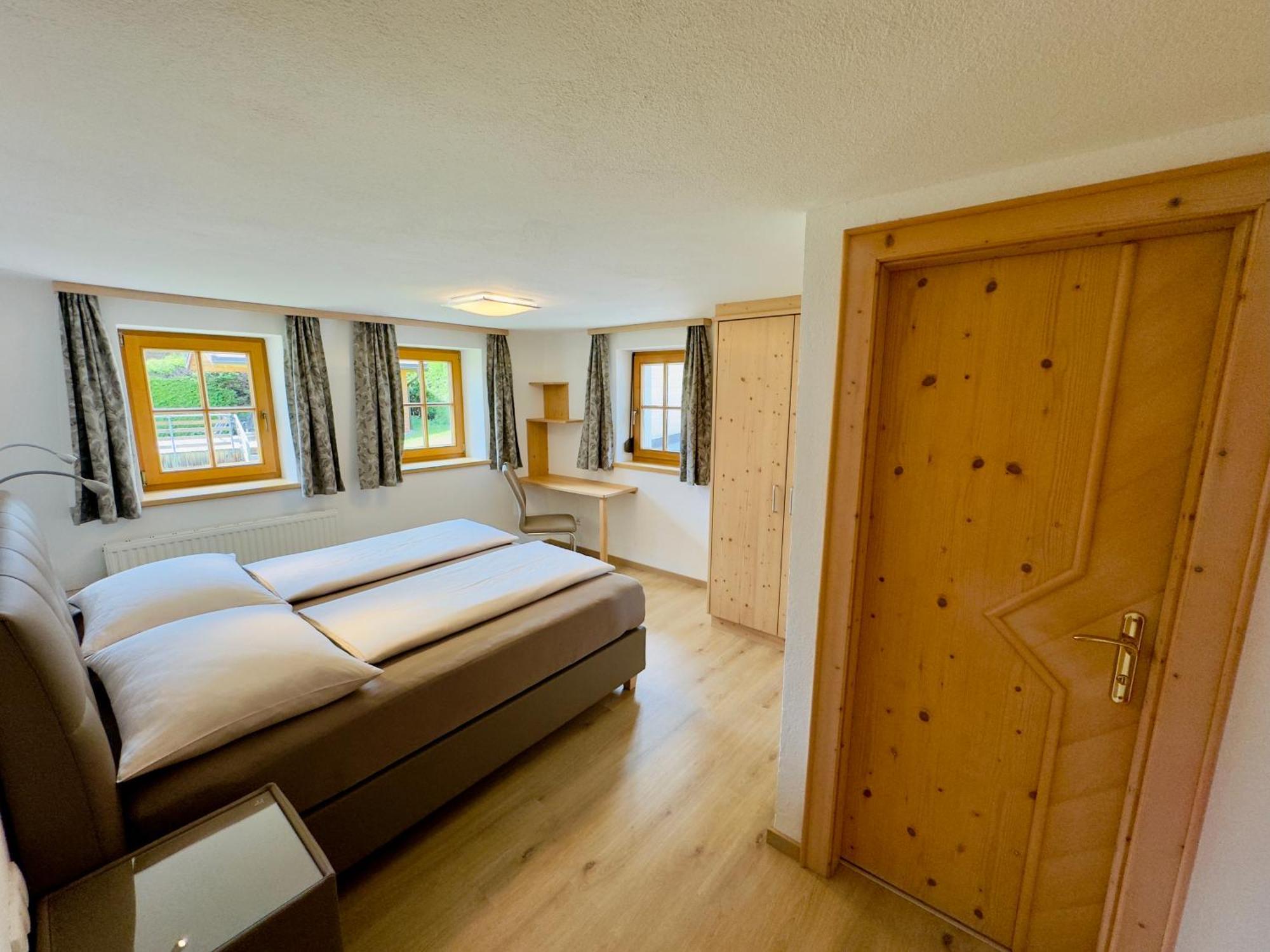Haus St. Bernard Apartment Pettneu am Arlberg Luaran gambar