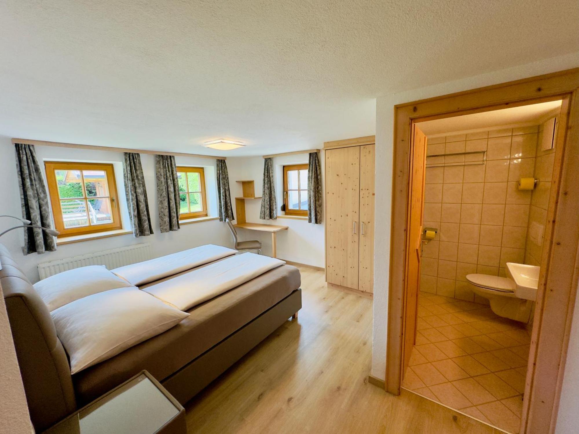 Haus St. Bernard Apartment Pettneu am Arlberg Luaran gambar
